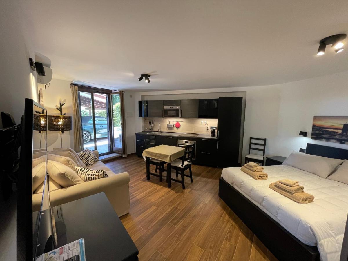 John Sea Suites Giardini Naxos Exterior foto