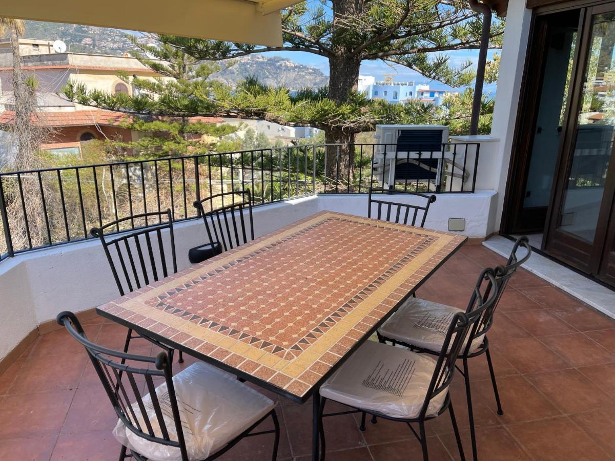 John Sea Suites Giardini Naxos Exterior foto