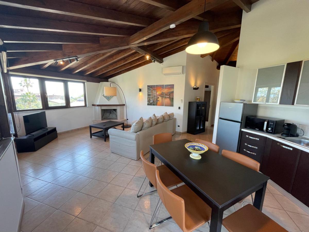 John Sea Suites Giardini Naxos Exterior foto