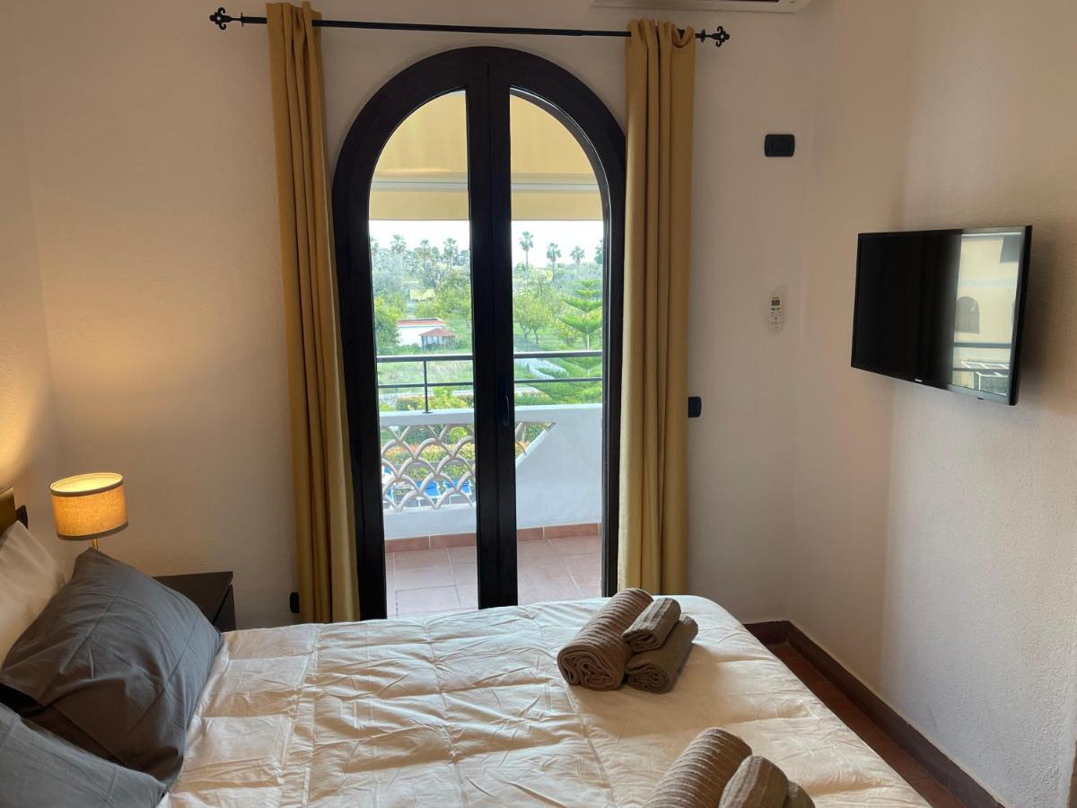 John Sea Suites Giardini Naxos Exterior foto