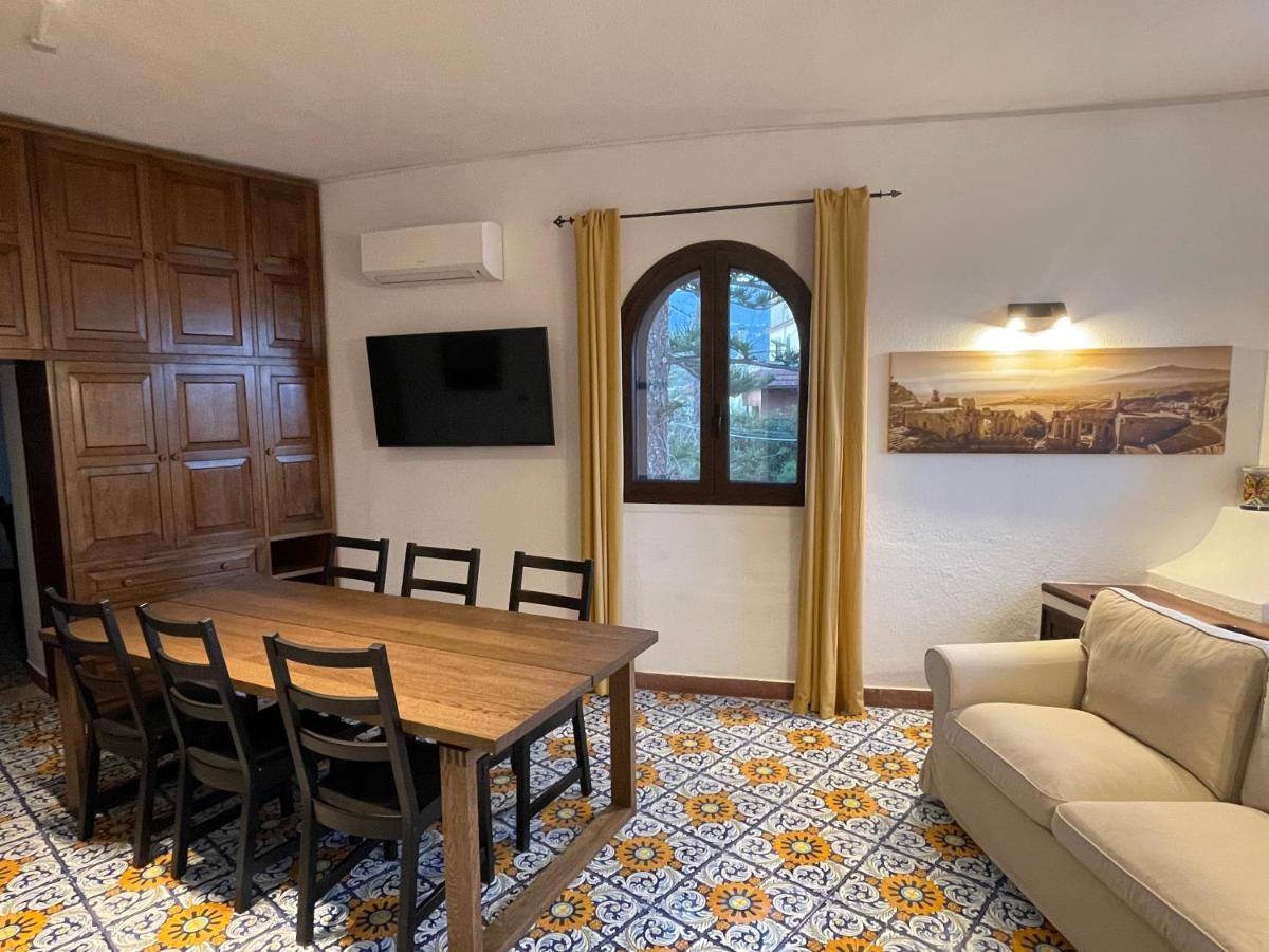 John Sea Suites Giardini Naxos Exterior foto