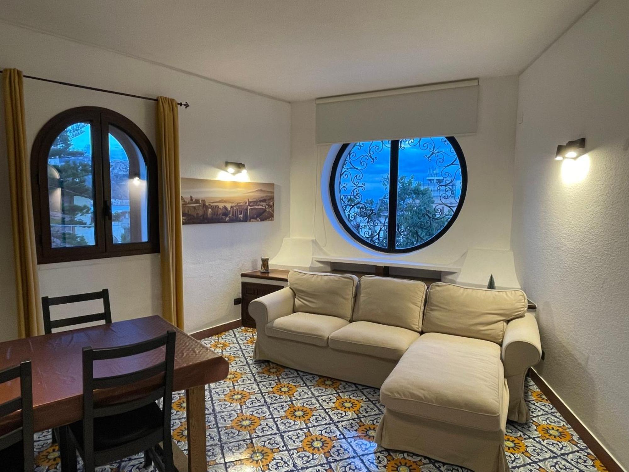 John Sea Suites Giardini Naxos Exterior foto
